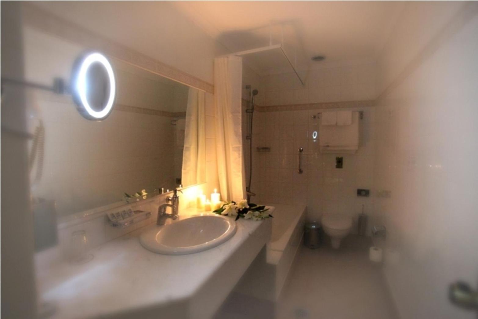 Afkos Grammos Boutique Hotel Resort Nestorion الغرفة الصورة