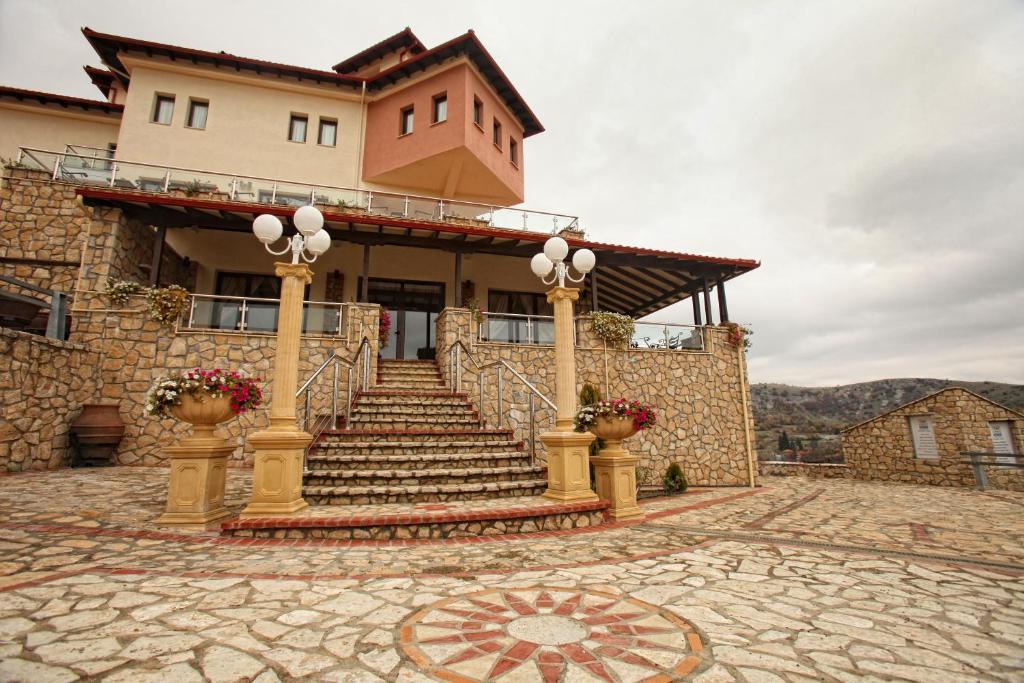 Afkos Grammos Boutique Hotel Resort Nestorion المظهر الخارجي الصورة